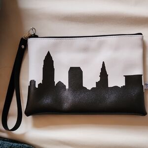 Cleveland Skyline Wristlet Clutch - Black & White